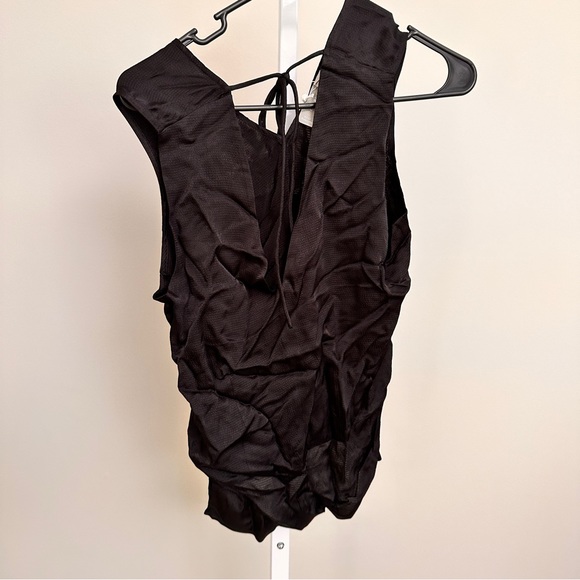 EVERLANE TOP SIZE S NWT - Picture 3 of 6